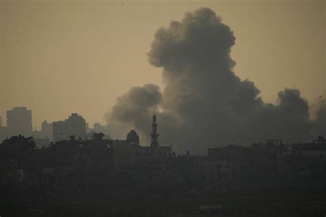 Israel ramps up Gaza strikes as US pushes for invasion delay